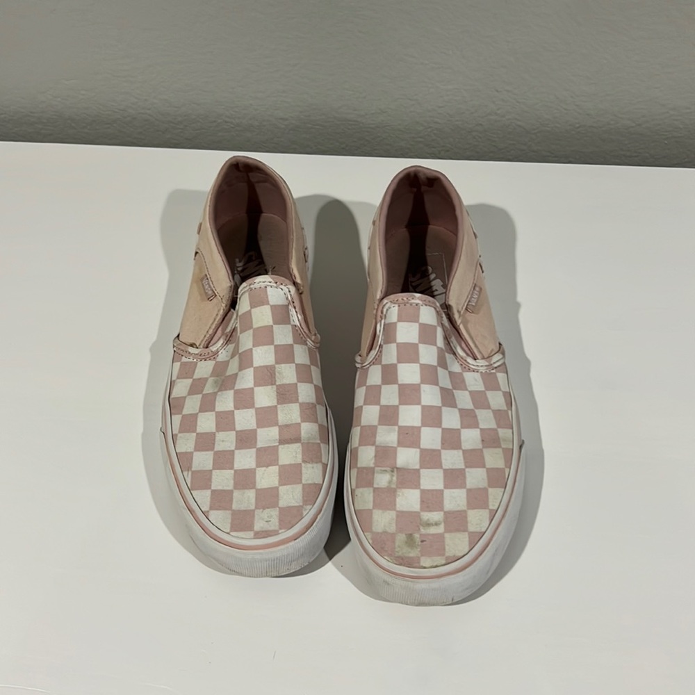 pink checkered vans